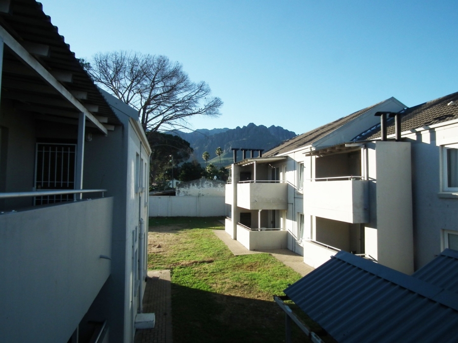 2 Bedroom Property for Sale in Amstelhof Western Cape